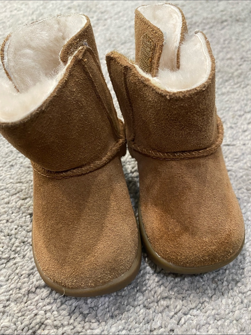 Baby UGG Boots - Picture 4 of 5